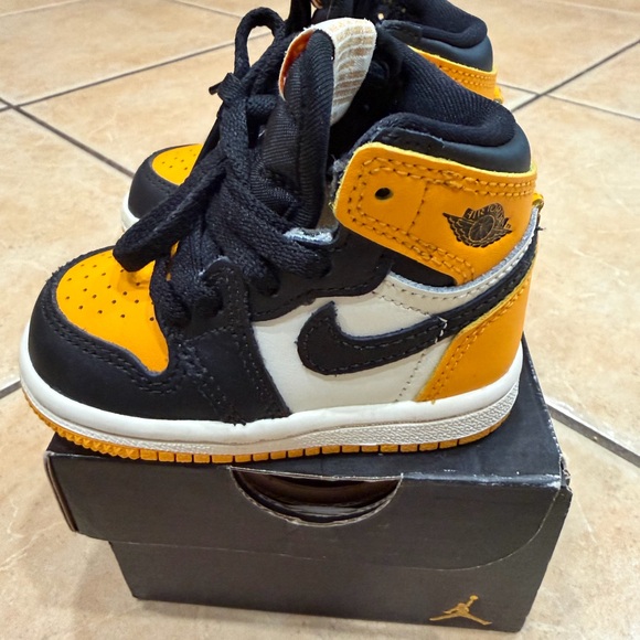 Jordan 1 retro high - Picture 4 of 5